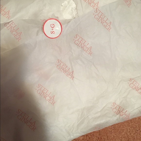 STELLA+ GINGER lace top - Picture 12 of 16